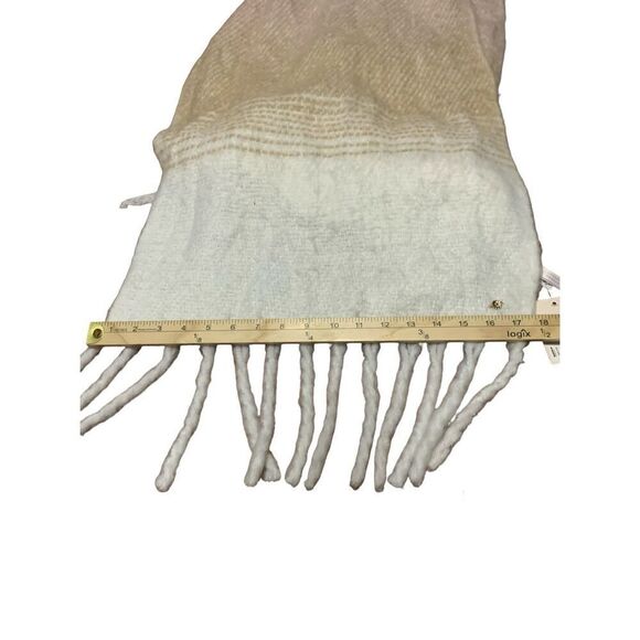 NEW WITH TAGS NWT LC Lauren Conrad Womens Noodle Fringe Soft Oblong Tan Wrap sha - Picture 9 of 9